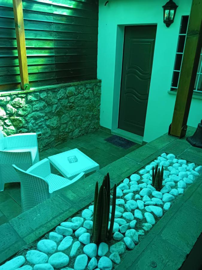 Emari Home Гаета Екстер'єр фото